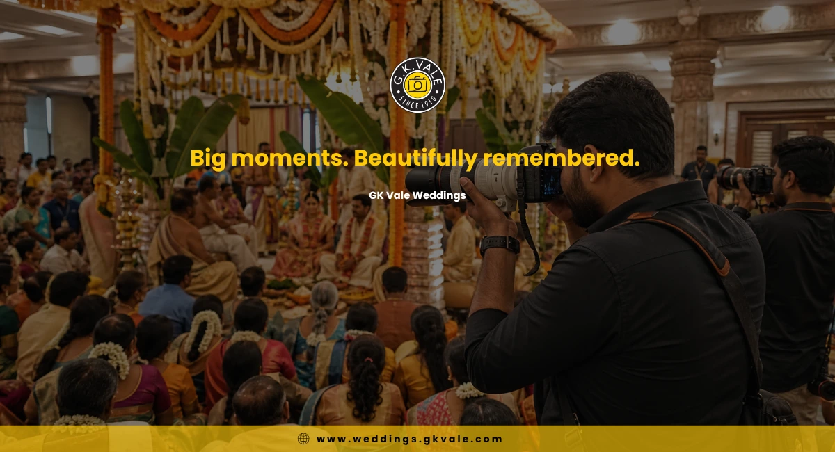 Wedding photographer covering a mandap ceremony at a Bengaluru kalyana mantapa